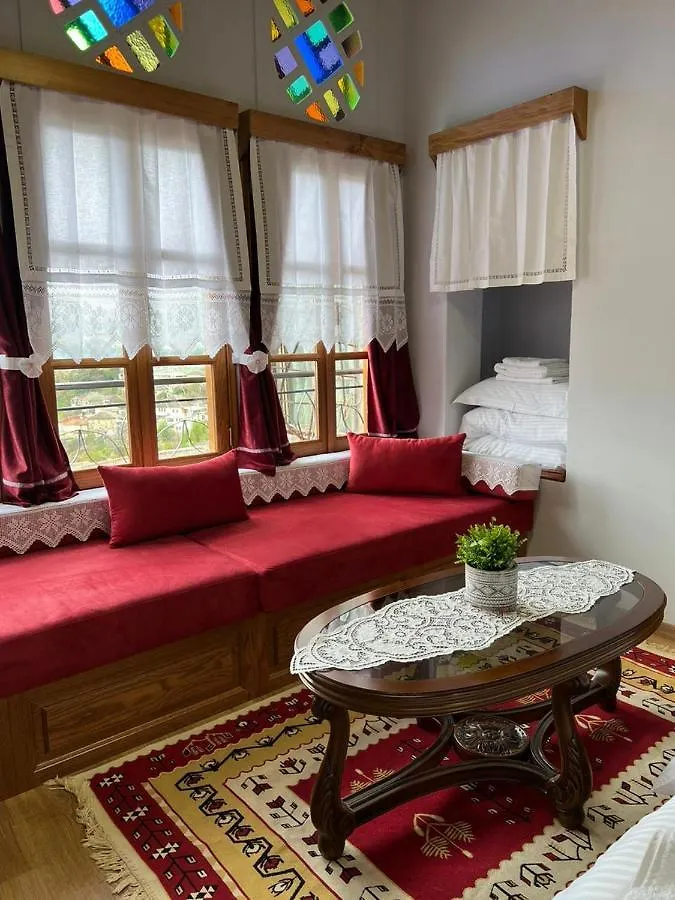 Guesthouse Hoxha Gjirokaster Bed & Breakfast